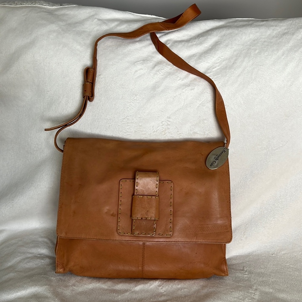 Kenneth Cole New York Genuine Leather Large messenger bag
